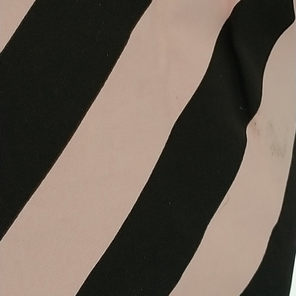 Victoria's Secret V Striped Limited Edition Pink/Black Weekender Tote Bag - Picture 11 of 11
